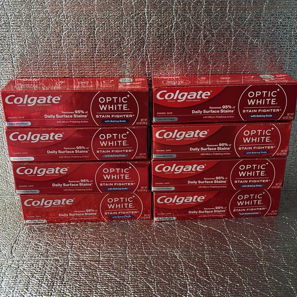 Colgate Optic White W/ Baking Soda bundle of 8